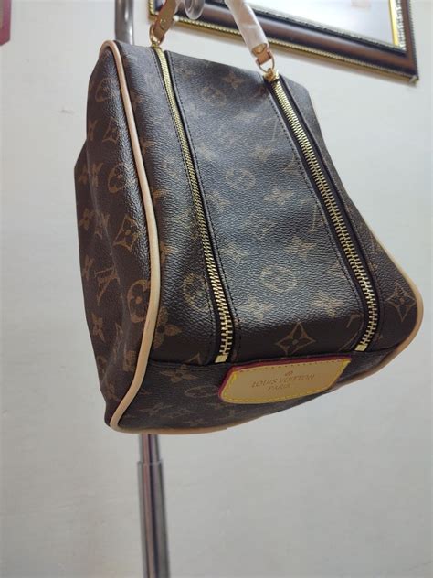 sobaquera hombre louis vuitton|louis vuitton handbags men.